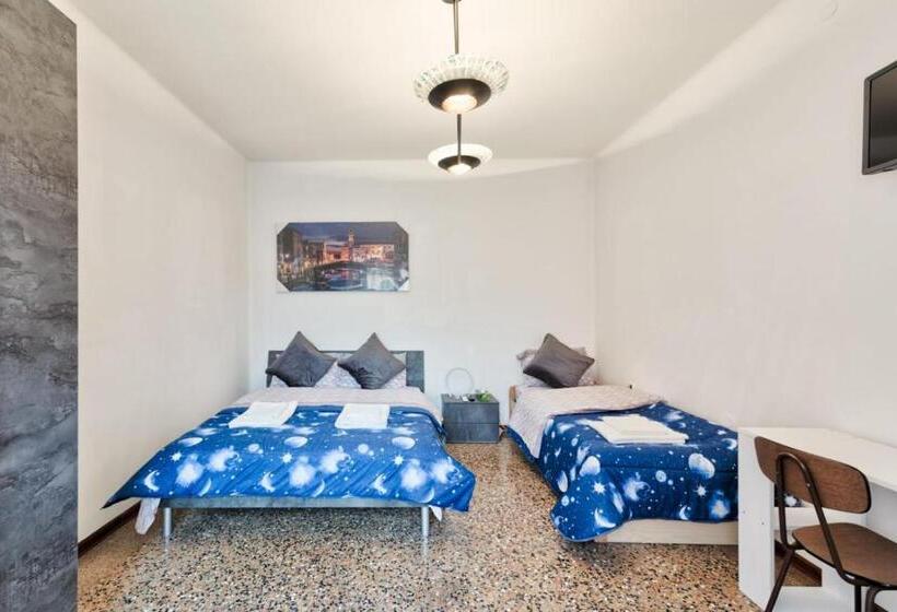 豪华三人间, City Living Guest House Venice