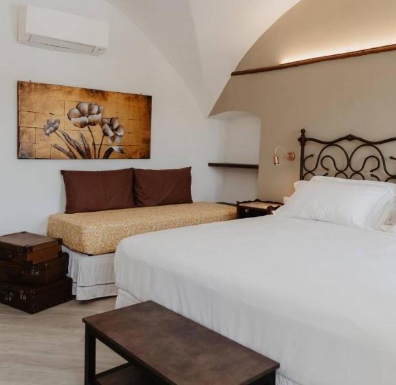 חדר דחוקס עם מיטת קינג, L Antica Dimora