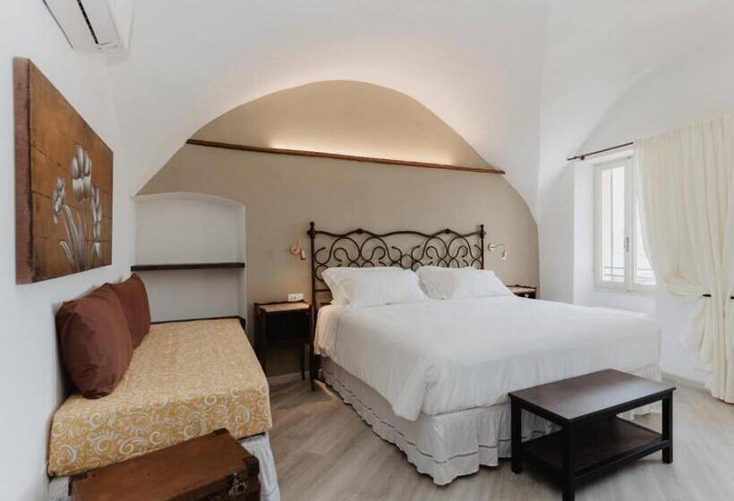 חדר דחוקס עם מיטת קינג, L Antica Dimora