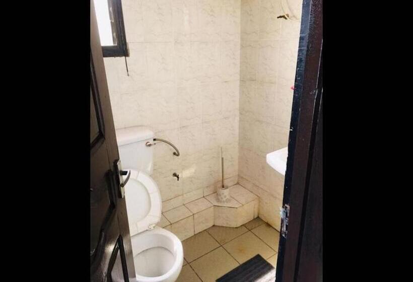 غرفة قياسية فردية, Room In Bb   Single Room With Balcony