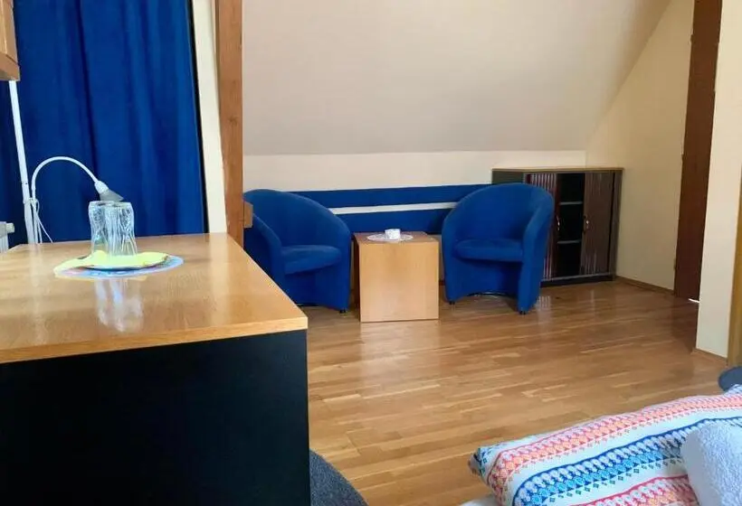 スタンダードルーム, Púšť Rekreačné Stredisko
