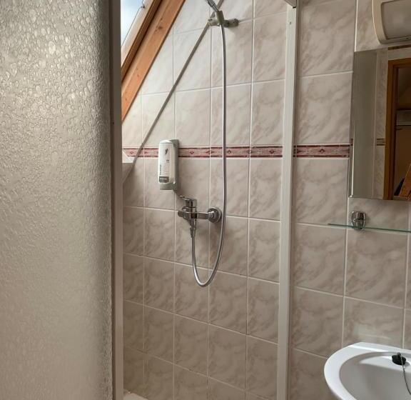 スタンダードルーム, Púšť Rekreačné Stredisko