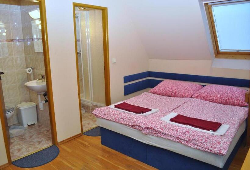 スタンダードルーム, Púšť Rekreačné Stredisko