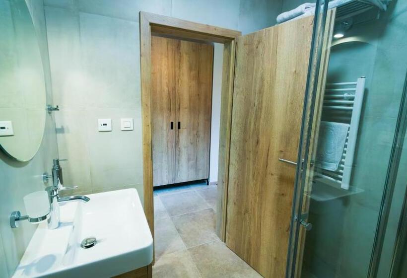 テラス付き１ベッドルームアパートメント, Púšť Rekreačné Stredisko