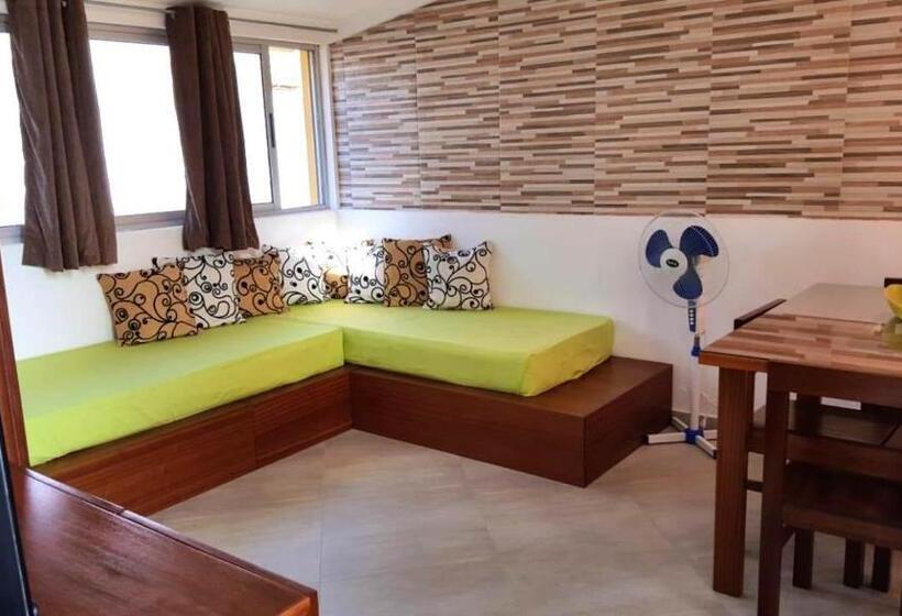 Suite with Terrace, Basic