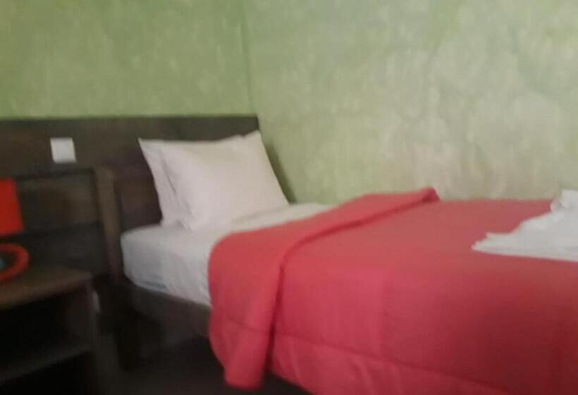 اتاق استاندارد سه نفره, Vivenda Viviani