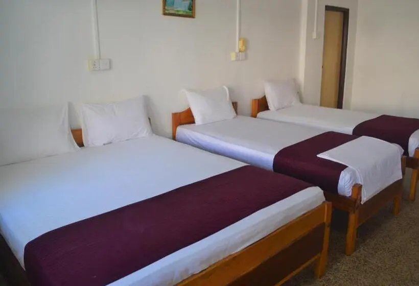 ファミリールーム, Gnaanams Hotel And Restaurant