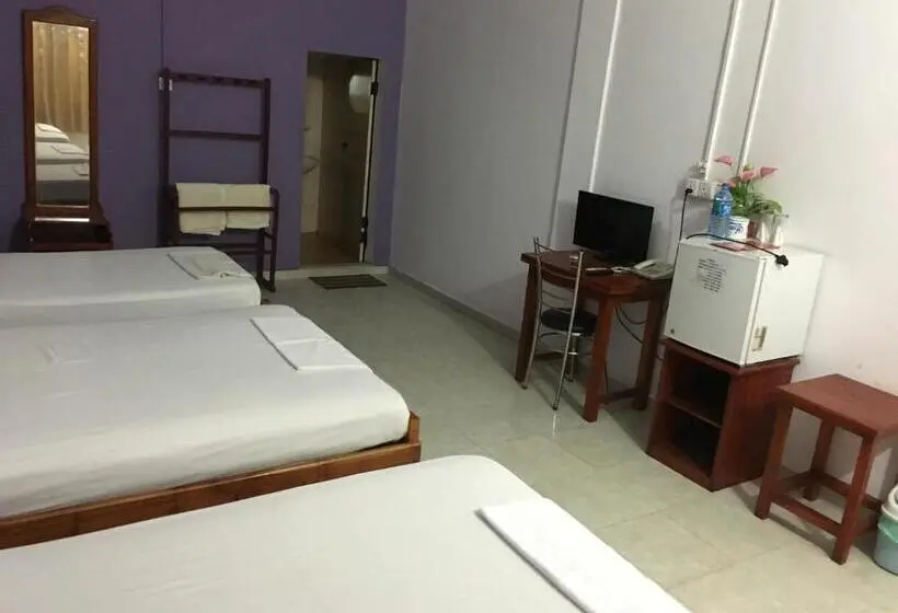 ファミリールーム, Gnaanams Hotel And Restaurant
