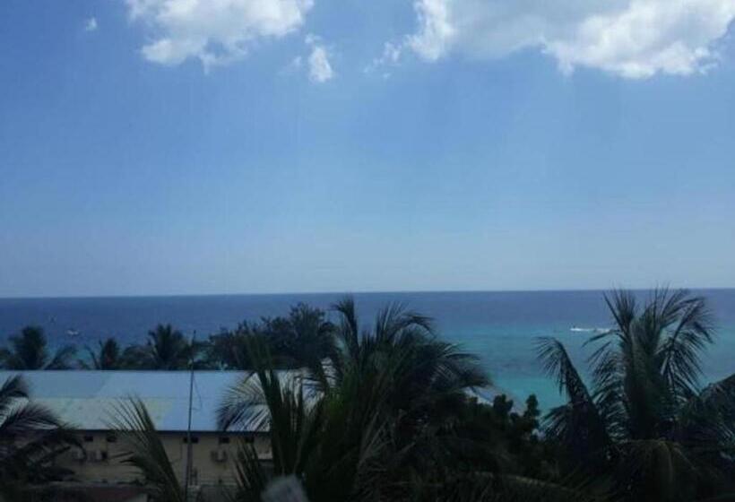 اتاق لوکس با چشم‌انداز دریا, Baraka Beach Bungalows