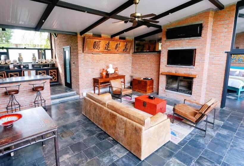 프레지덴셜 스위트, Brickyard Retreat At Mutianyu Great Wall