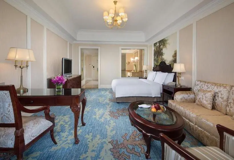 Club Room Sea View, Crowne Plaza Ocean Spring Resort, An Ihg