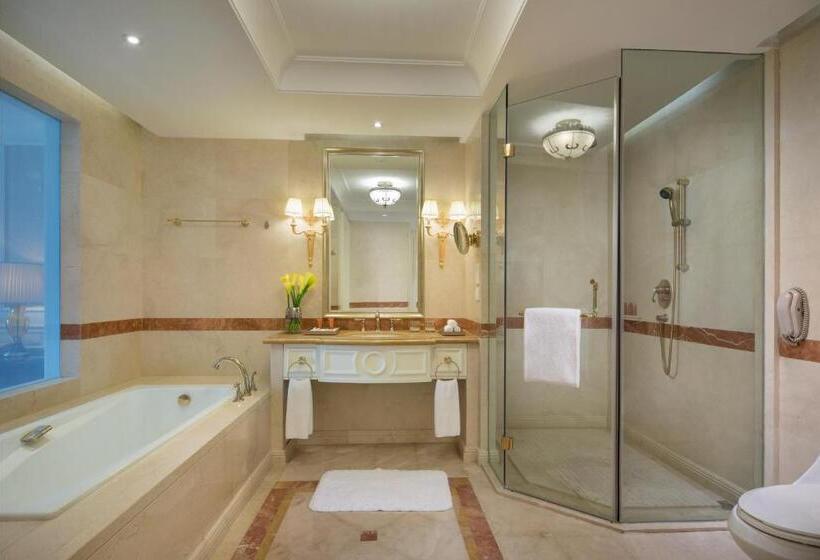 Номер Superior, Crowne Plaza Ocean Spring Resort, An Ihg