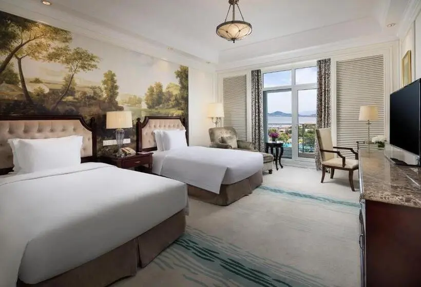 Deluxe-huone Merinäkymä, Crowne Plaza Ocean Spring Resort, An Ihg