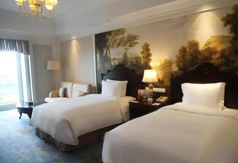 Club-huone, Crowne Plaza Ocean Spring Resort, An Ihg