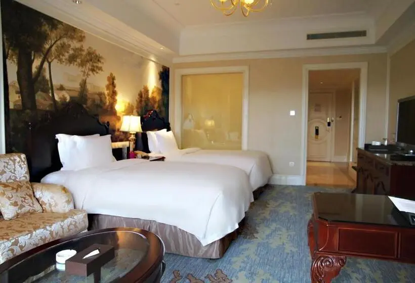 Club-huone, Crowne Plaza Ocean Spring Resort, An Ihg