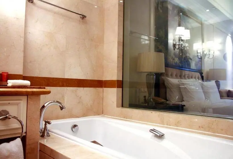 Premium-huone, Crowne Plaza Ocean Spring Resort, An Ihg