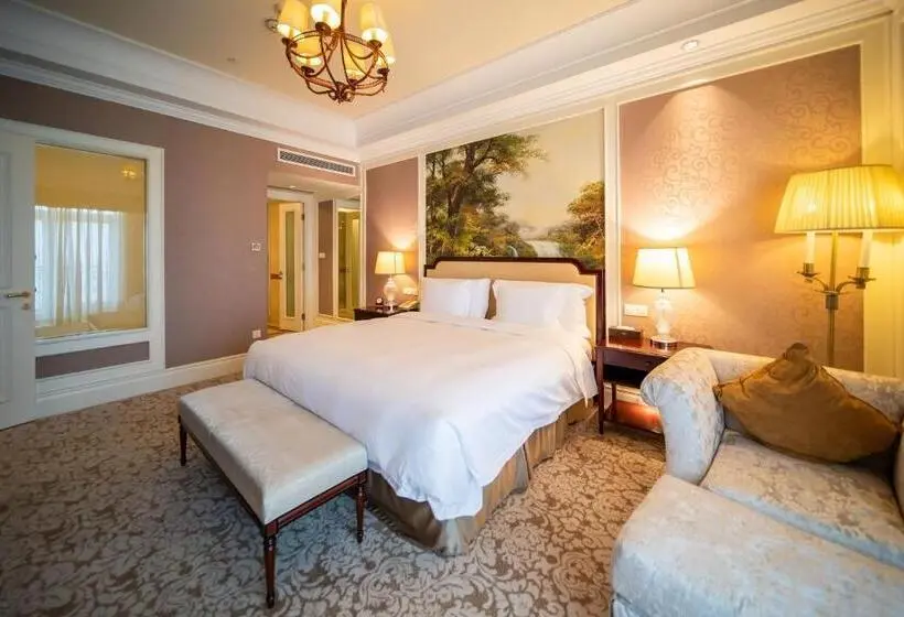 Superior-sviitti, Crowne Plaza Ocean Spring Resort, An Ihg