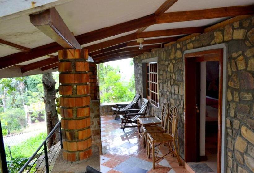 Бунгало Deluxe, Green Valley Holiday Resort