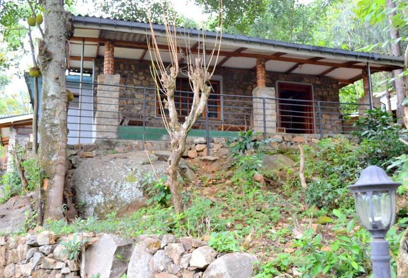 بنجلو ديلوكس, Green Valley Holiday Resort