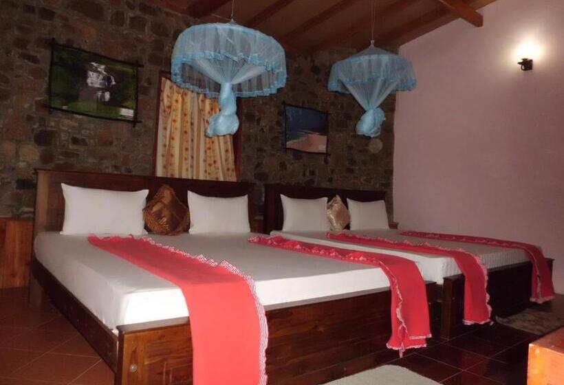 Бунгало Deluxe, Green Valley Holiday Resort