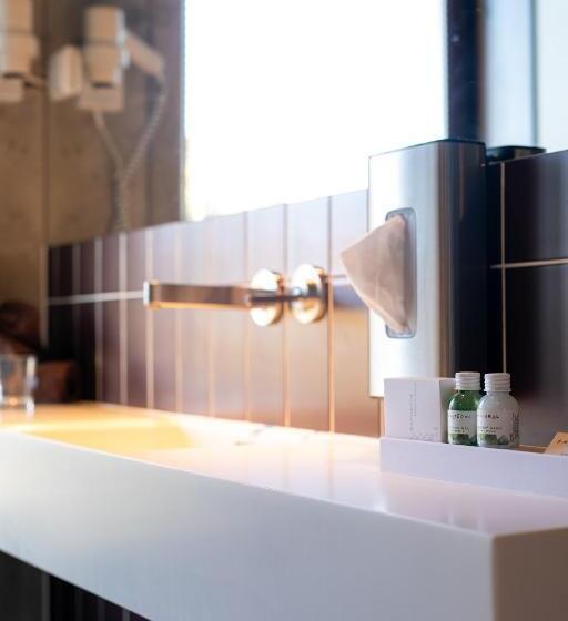 スイート, Johan Spa