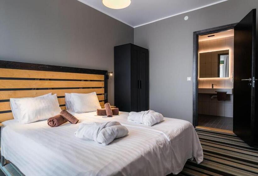 ファミリールーム, Johan Spa