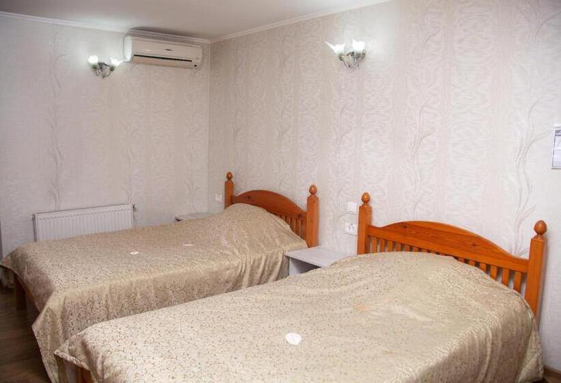 اتاق اکونومی, Piligrim 2