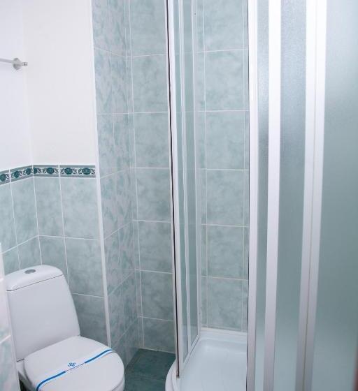 اتاق اکونومی, Piligrim 2