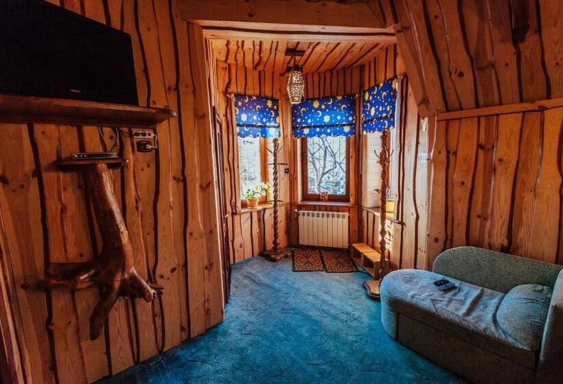 آپارتمان 3 خوابه, U Yaroslava