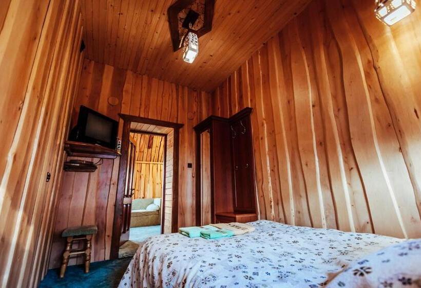 آپارتمان 3 خوابه, U Yaroslava