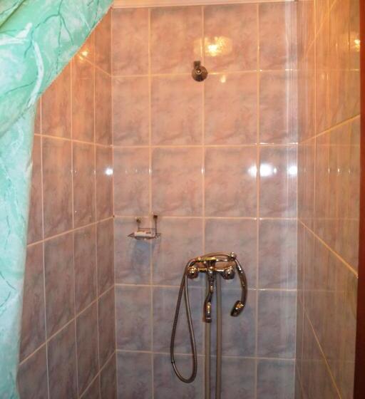 آپارتمان 2 خوابه, U Yaroslava