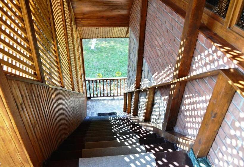 آپارتمان 2 خوابه, U Yaroslava