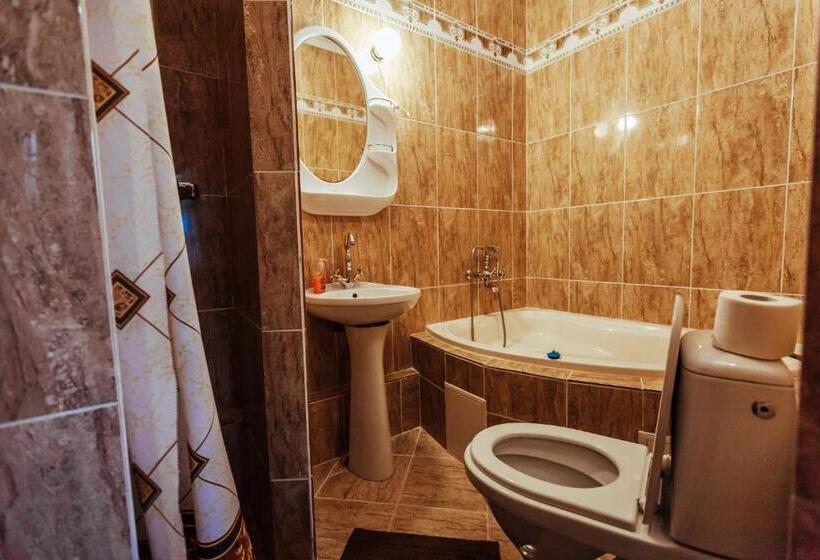 سوییت, U Yaroslava