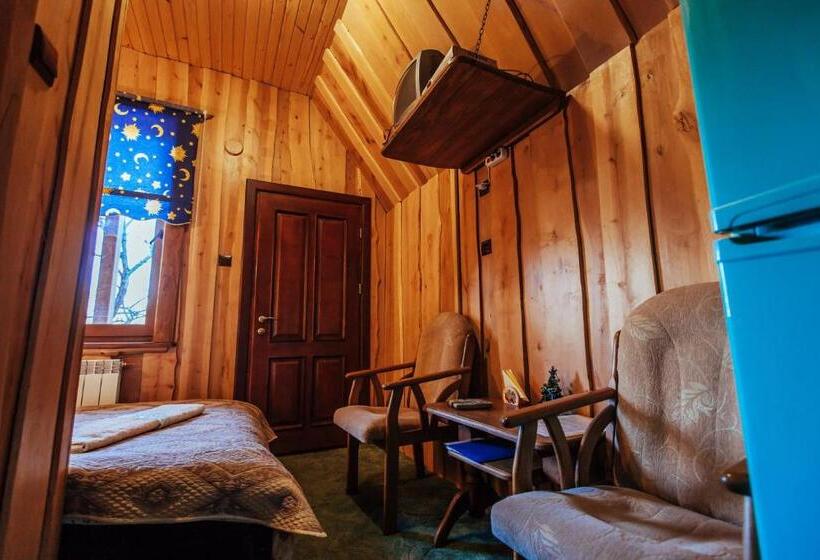 اتاق عادی یک تخته, U Yaroslava