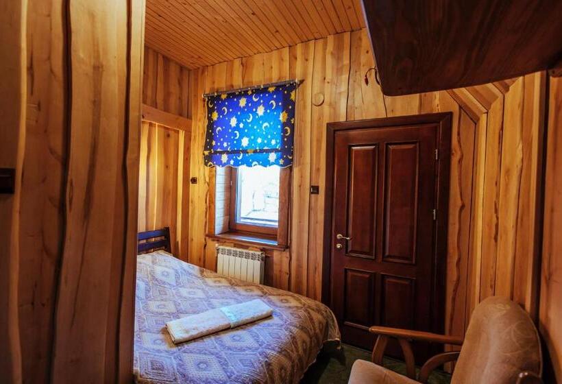 اتاق عادی یک تخته, U Yaroslava