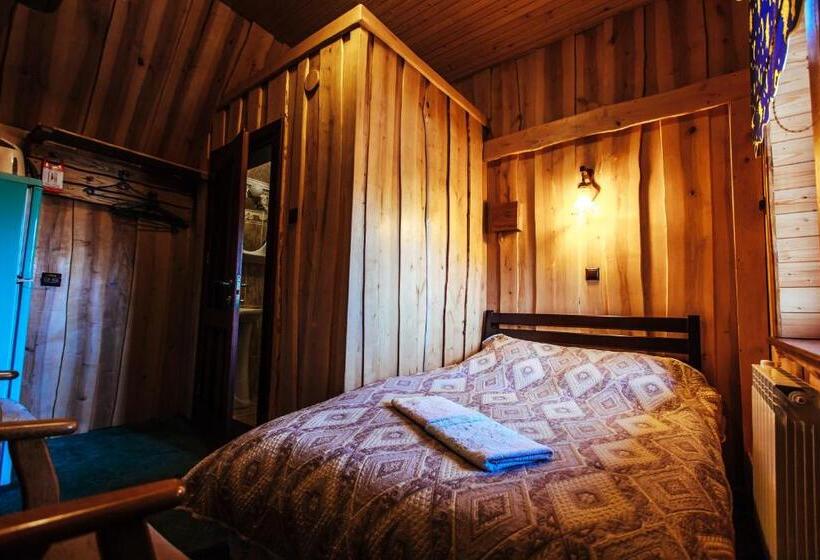 اتاق عادی یک تخته, U Yaroslava