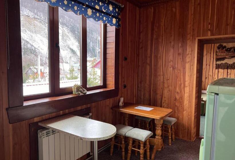 آپارتمان 1 خوابه با تراس, U Yaroslava