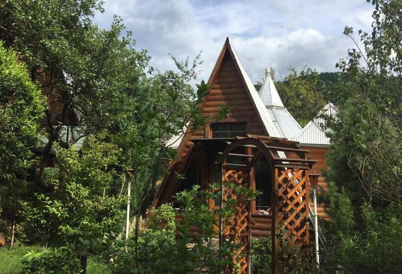 خانه 2 خوابه, U Yaroslava