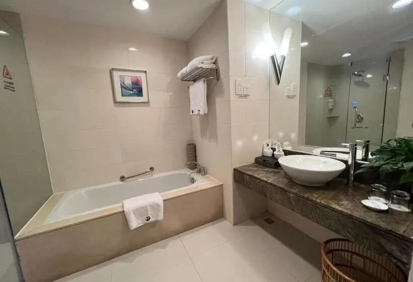 Deluxe-sviitti, Wenchang Waika