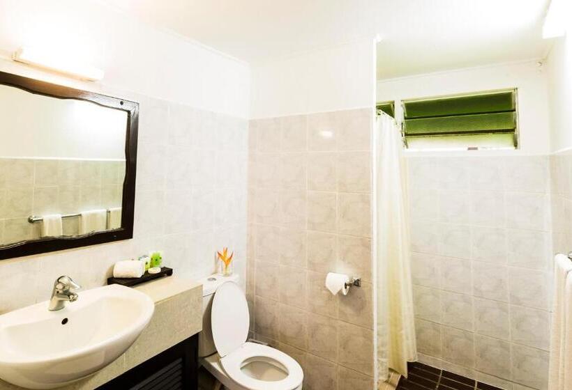 스탠다드 방갈로 정원 전망, Tambua Sands Beach Resort