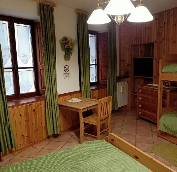 スタンダードルーム, B&b Bourg