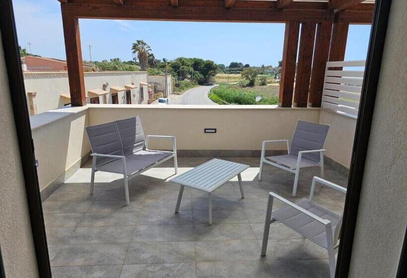 Júnior Suíte com Terraço, Affitta Camere Marsala L Oasi Delle Saline