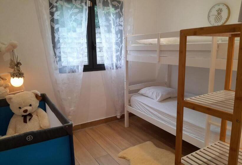 Standard room with outdoor bath, La Maison Du Bonheur