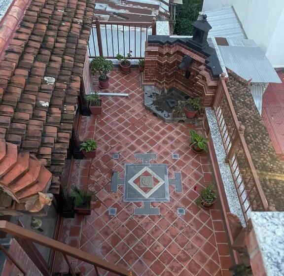 اتاق یک تخته با تراس, Nagadesh Homestay