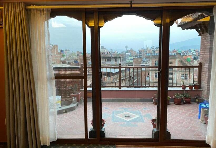 اتاق یک تخته با تراس, Nagadesh Homestay