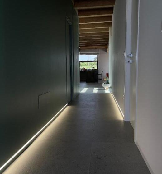 فيلا غرفتين نوم, Villa Pirello