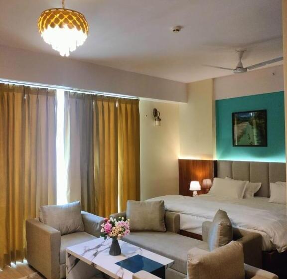 اتاق لوکس با تخت بزرگ, Evanthe Hotels