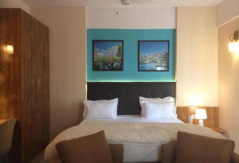 اتاق لوکس با تخت بزرگ, Evanthe Hotels