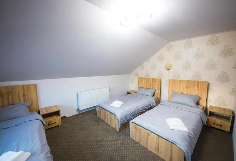 Quarto Triplo Standart, Imperium