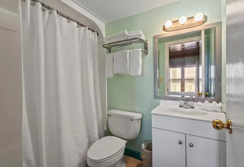 Sviitti King-vuode, Oceanfront Inn, Partial Ocean View, King Bed, #8